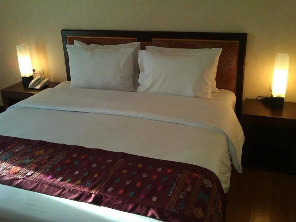 Sutanraja Hotel מנאדו מראה חיצוני תמונה